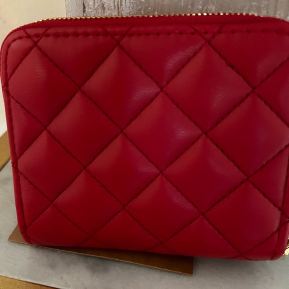 NWT Steve Madden quilted red wallet - Picture 3 of 5